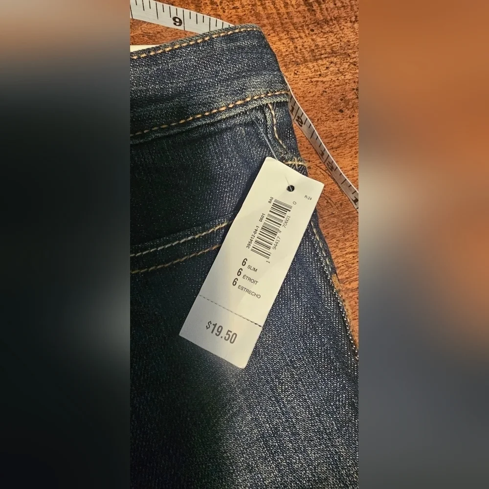 Old Navy Boot-Cut Girls Jeans Size 6 Slim-NWT